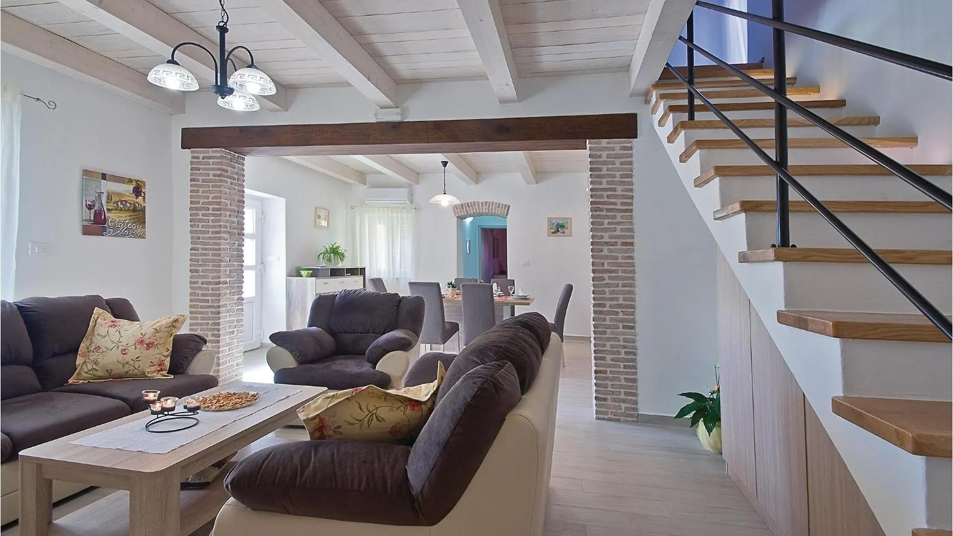 Lovely Home In Barban With Kitchen 펜션